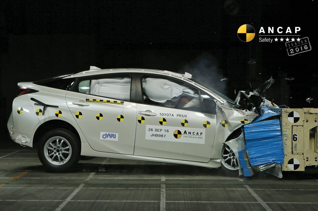 Toyota Prius (Nov 2015 – onwards) frontal offset test at 64km/h