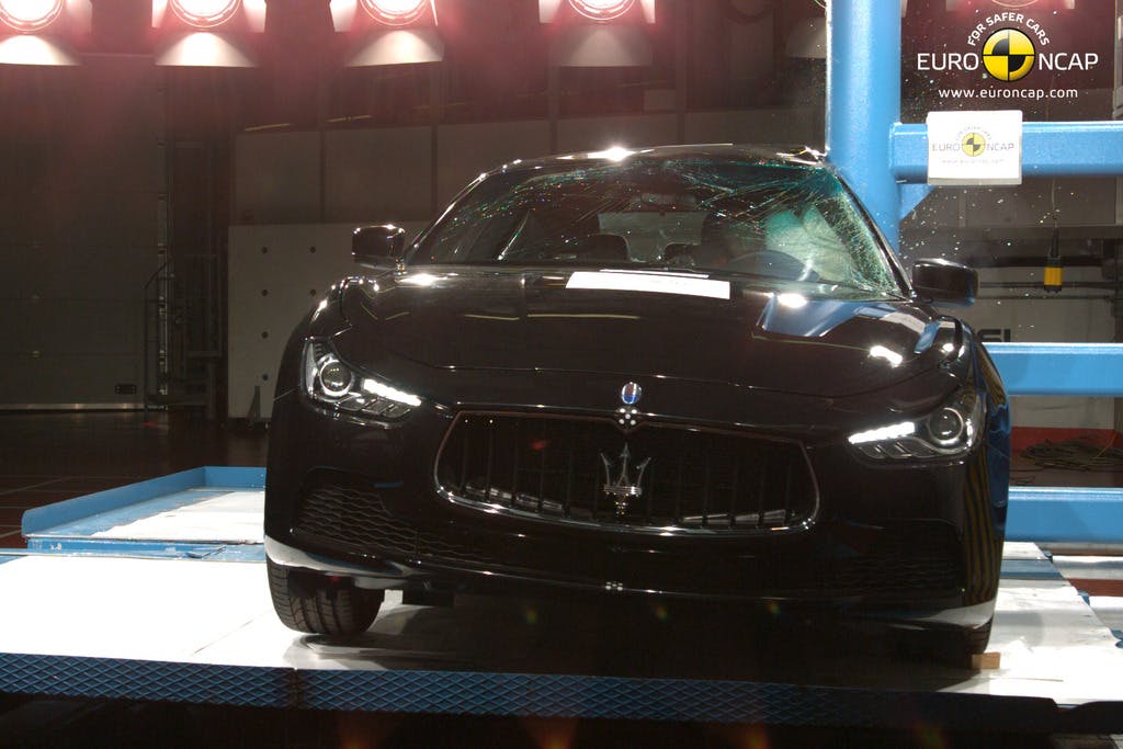 Maserati Ghibli (2014 – onwards) pole test at 29km/h
