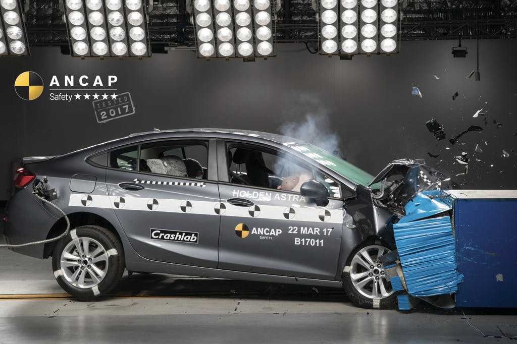 Holden Astra (May 2017 – 2019) frontal offset test at 64km/h
