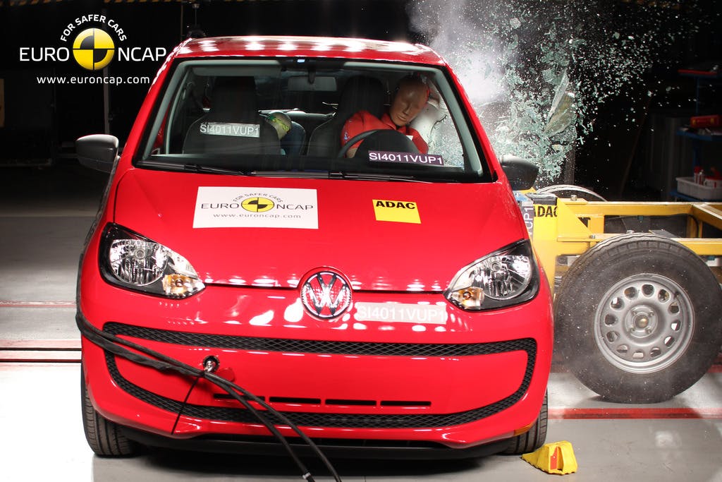Volkswagen up! (2012-2014) side impact test at 50km/h