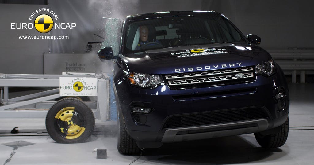Land Rover Discovery Sport (2015 - onwards) side impact test at 50km/h