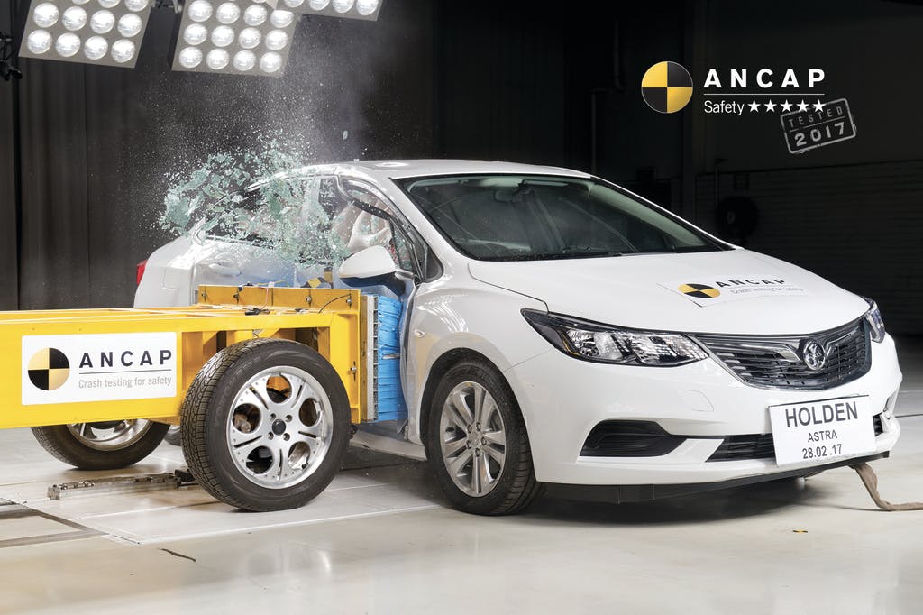 Holden Astra (May 2017 – 2019) side impact test at 50km/h