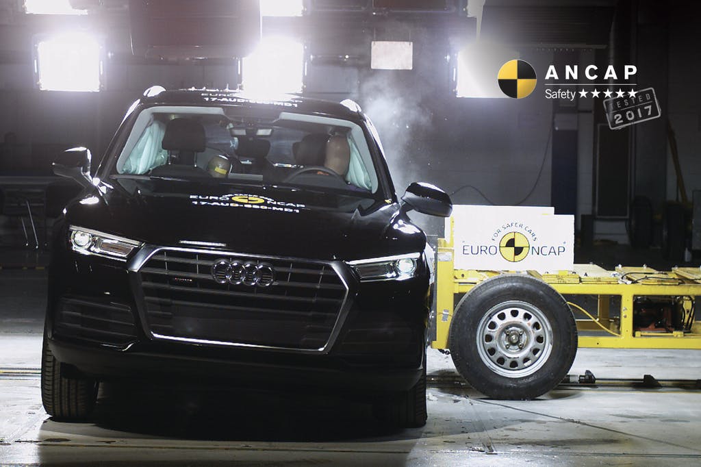 Audi Q5 (Jun 2017 – onwards) side impact test at 50km/h