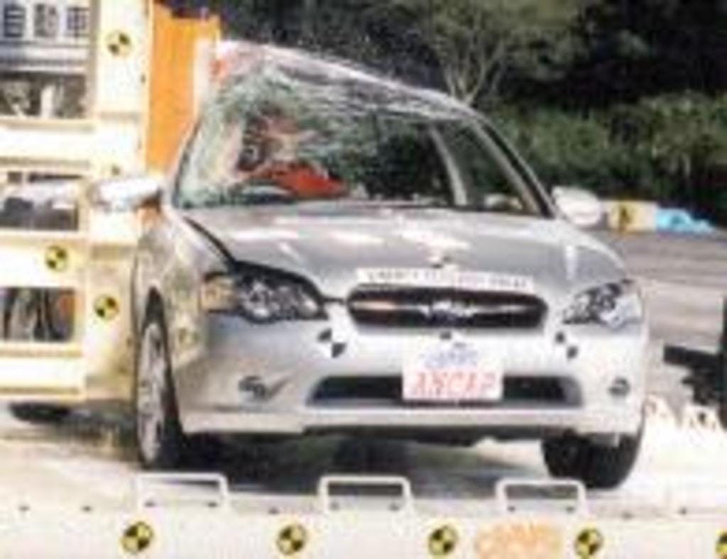 Subaru Liberty (August 2004 – June 2008) pole test at 29km/h