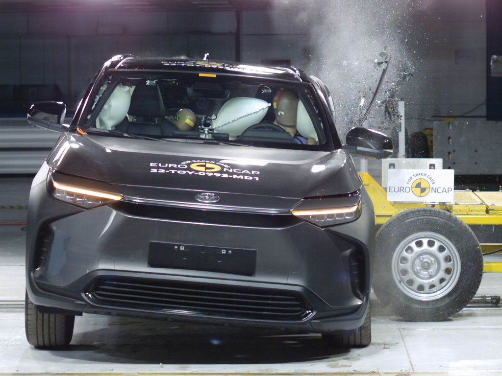 Toyota bZ4X (Jan 2024 – onwards) - side impact test at 60km/h