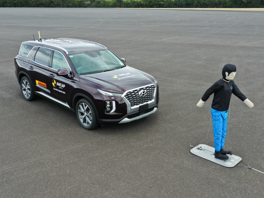 Hyundai Palisade (Nov 2020 - onwards) AEB Pedestrian test
