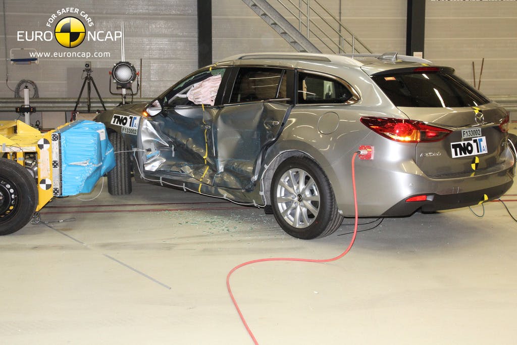 Mazda 6 (Dec 2012– Jul 2018) side impact test at 50km/h