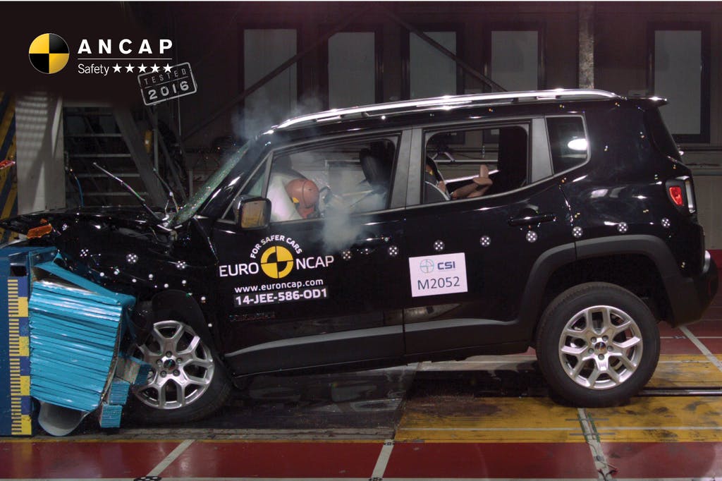 Jeep Renegade (May 2016 – Feb 2020) frontal offset test at 64km/h