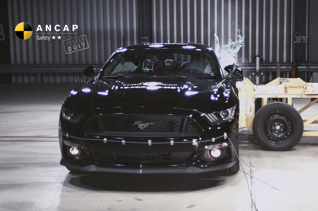 Ford Mustang (Dec 2015 – onwards) side impact test at 50km/h