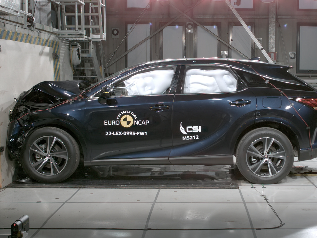 Lexus RX (Feb 2023 – onwards) - full width frontal test at 50km/h