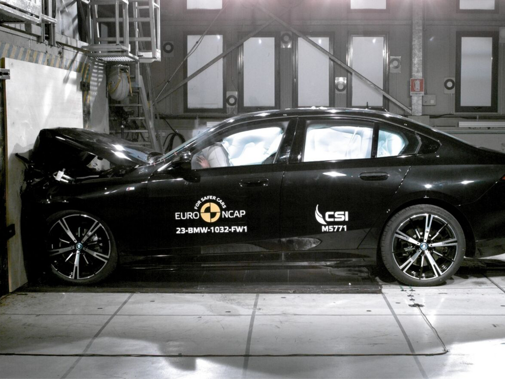 BMW 5 Series (Nov 2023 – onwards) - full width frontal test at 50km/h