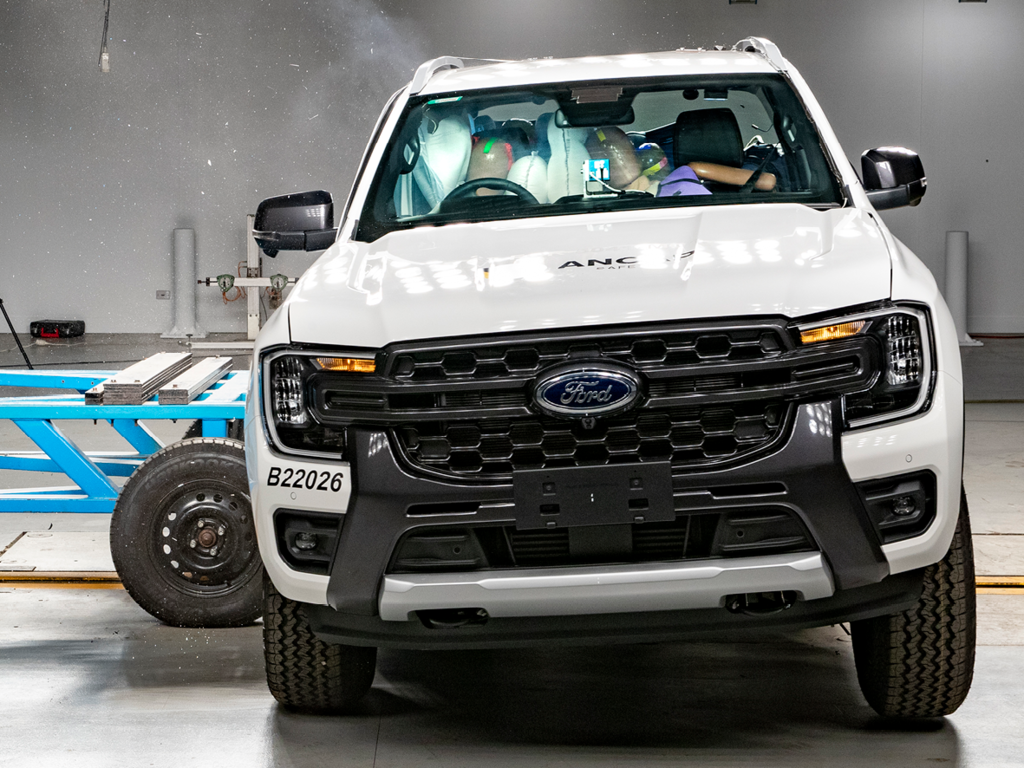 Ford Ranger (Jul 2022 – onwards) - side impact test at 60km/h