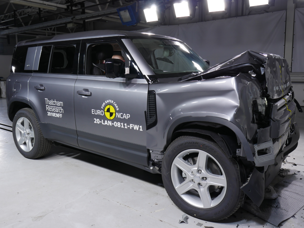 Land Rover Defender (Aug 2020 – onwards) full width frontal test at 50km/h