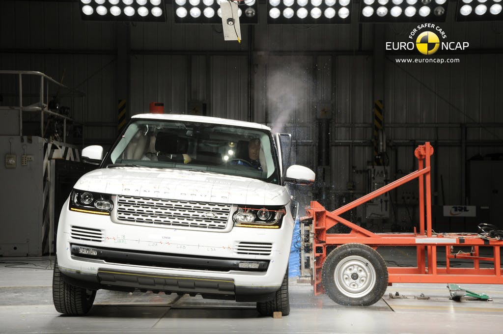Land Rover Range Rover (2013 – Jul 2020) side impact test at 50km/h