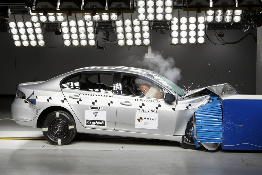 Ford Falcon sedan (2011-October 2014) frontal offset test at 64km/h