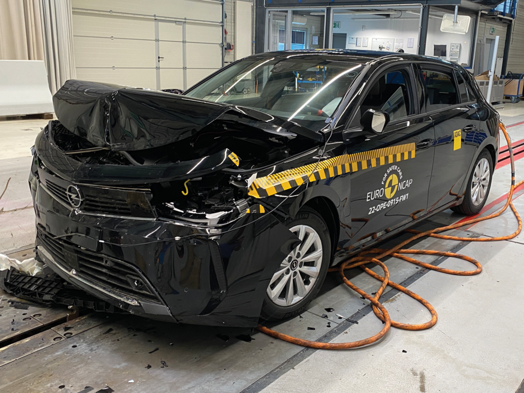 Opel Astra (Apr 2023 – onwards) - full width frontal test at 50km/h