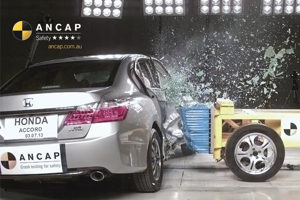 Honda Accord (June 2013-August 2014) side impact test at 50km/h
