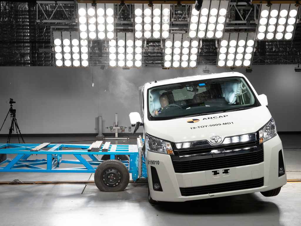 Toyota Hiace (May 2019 – onwards) side impact test at 50km/h