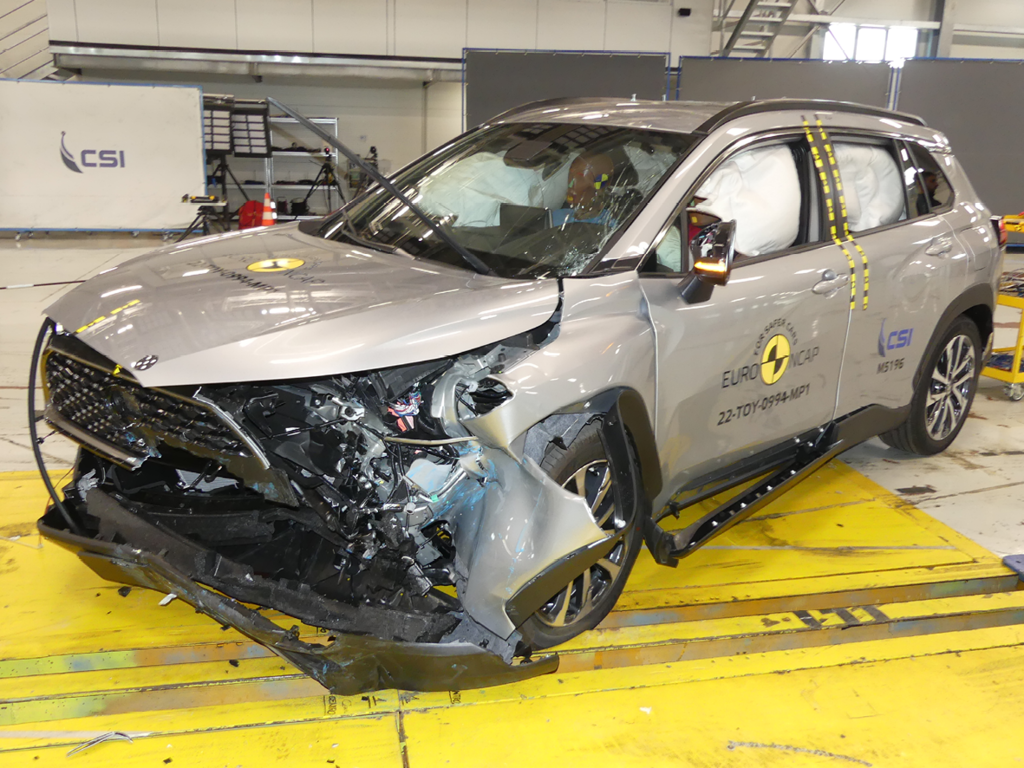 Toyota Corolla Cross (Oct 2022 – onwards) - frontal offset (MPDB) test at 50km/h