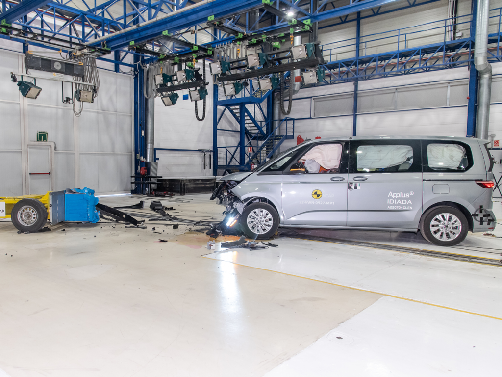Volkswagen Multivan (May 2022 – onwards) - frontal offset MPDB test at 50km/h