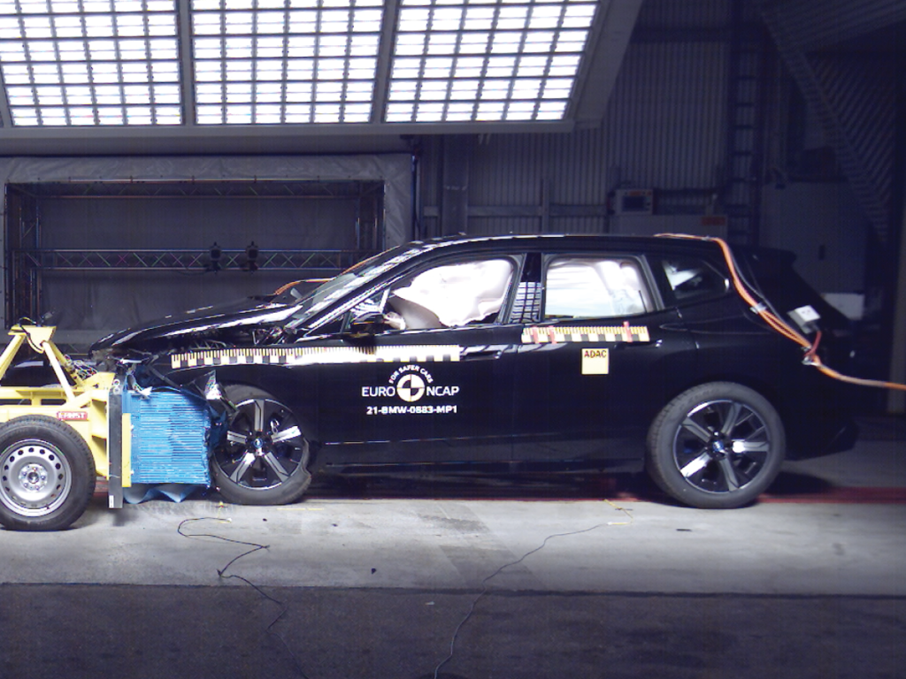 BMW iX (Nov 2021 – onwards) -  frontal offset MPDB test at 50km/h