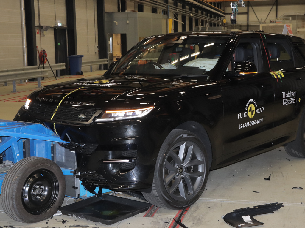 Land Rover Range Rover Sport (Sep 2022 – onwards) - frontal offset (MPDB) test at 50km/h